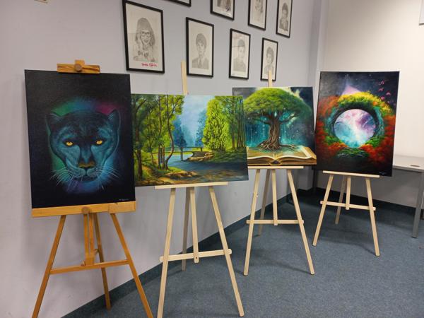 Wernisaż w Szkole Podstawowej nr 61 we Wrocławiu